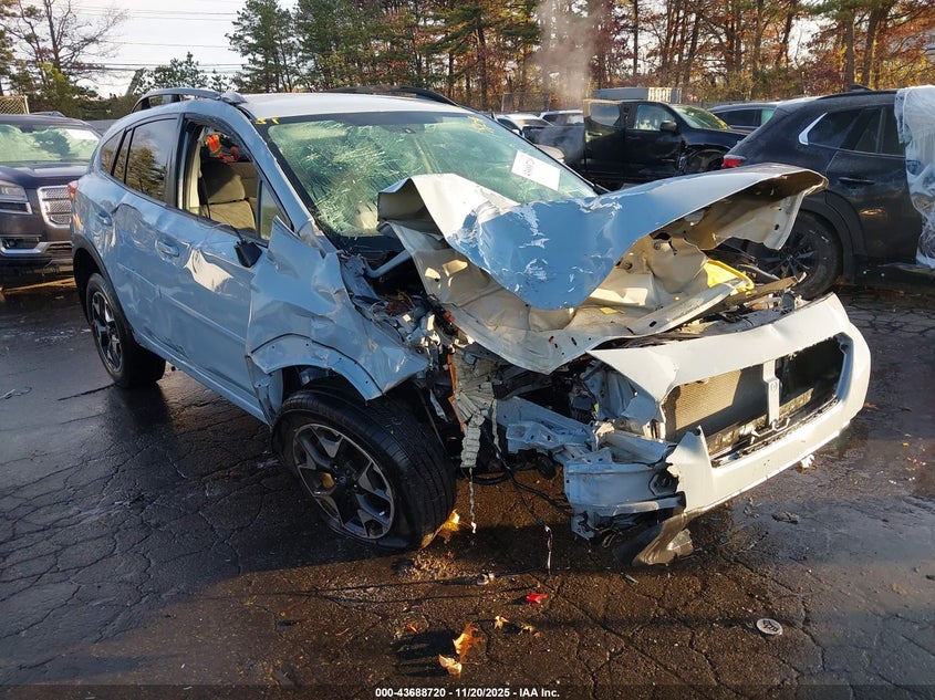 SUBARU CROSSTREK PREMIUM