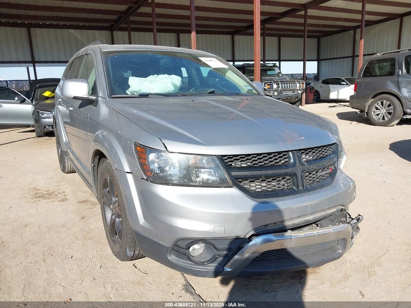 2020 DODGE JOURNEY CROSSROAD - 3C4PDCGB3LT272903