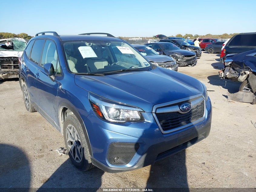 SUBARU FORESTER PREMIUM