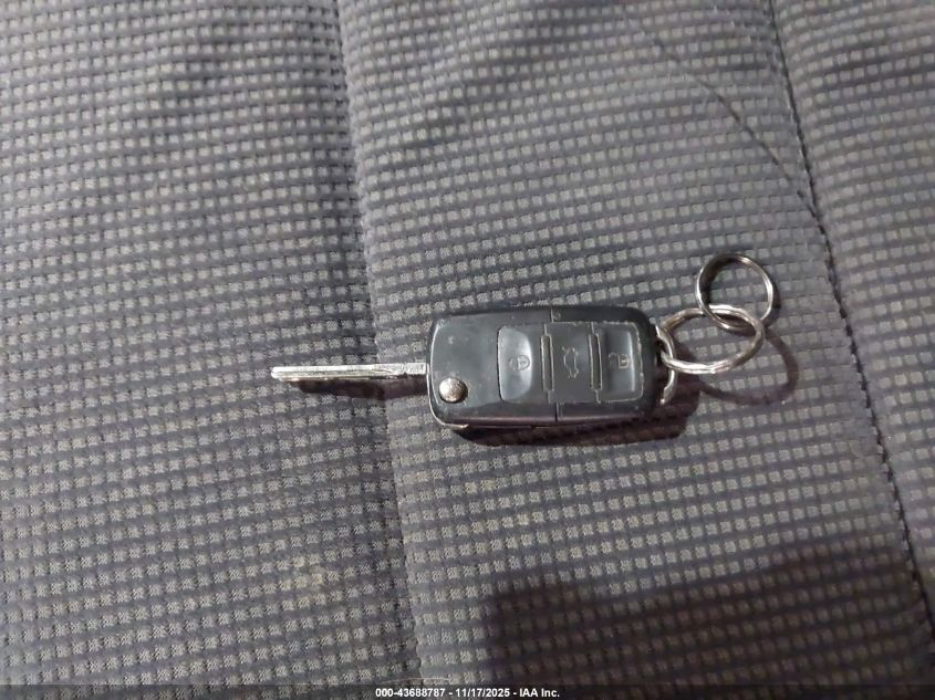 2008 Volkswagen Jetta S VIN: 3VWJZ71K28M033560 Lot: 43688787