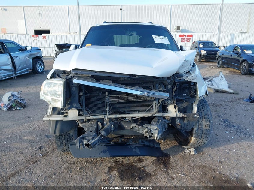 2014 Ford Expedition Limited VIN: 1FMJU1K55EEF18330 Lot: 43688828