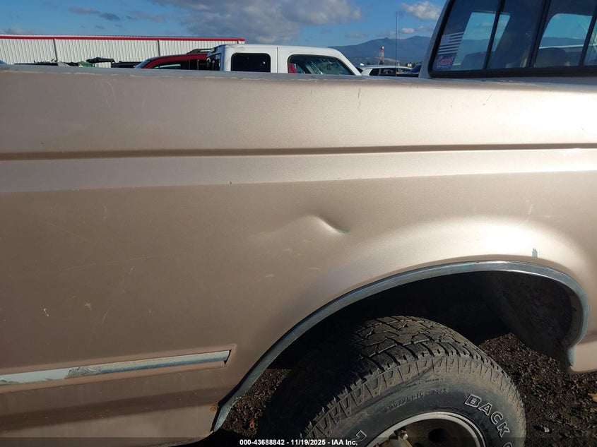 1992 Ford F150 VIN: 1FTEX14N3NKA67989 Lot: 43688842