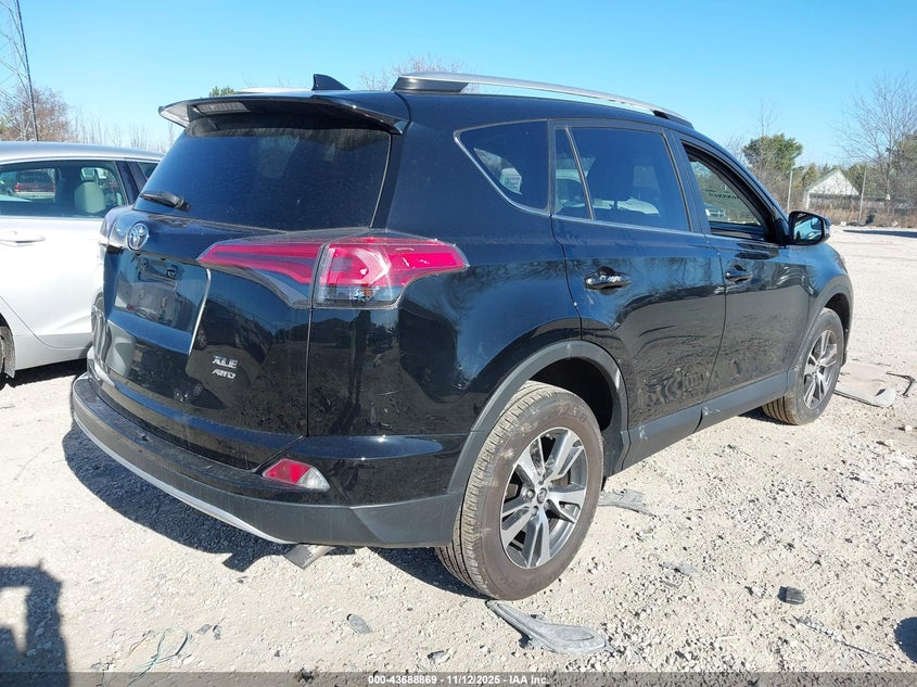 2T3RFREV4GW535899 2016 TOYOTA RAV 4 photo no. 4