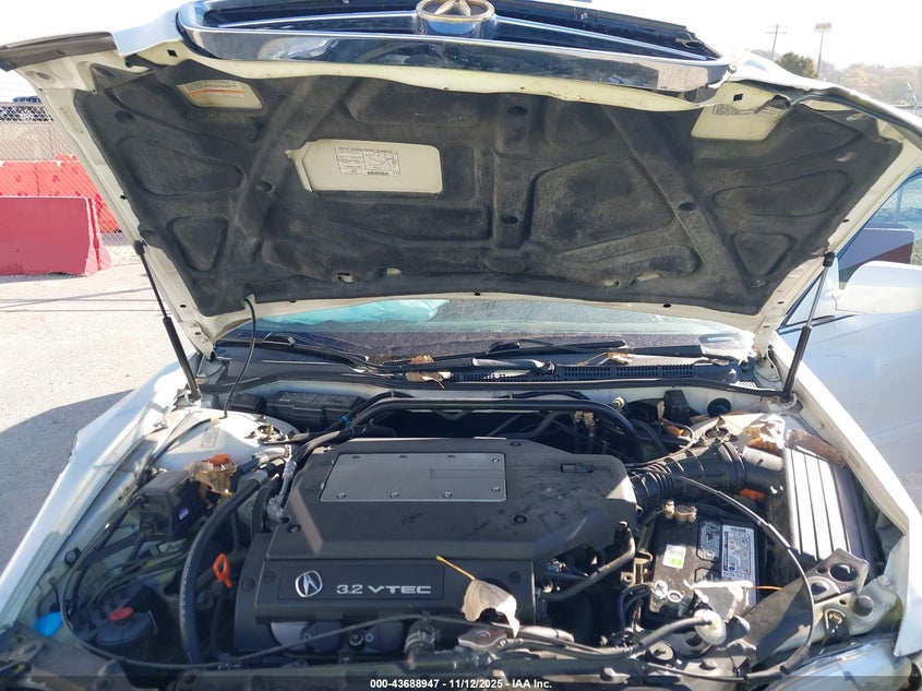 2001 Acura Tl 3.2 VIN: 19UUA56671A018032 Lot: 43688947