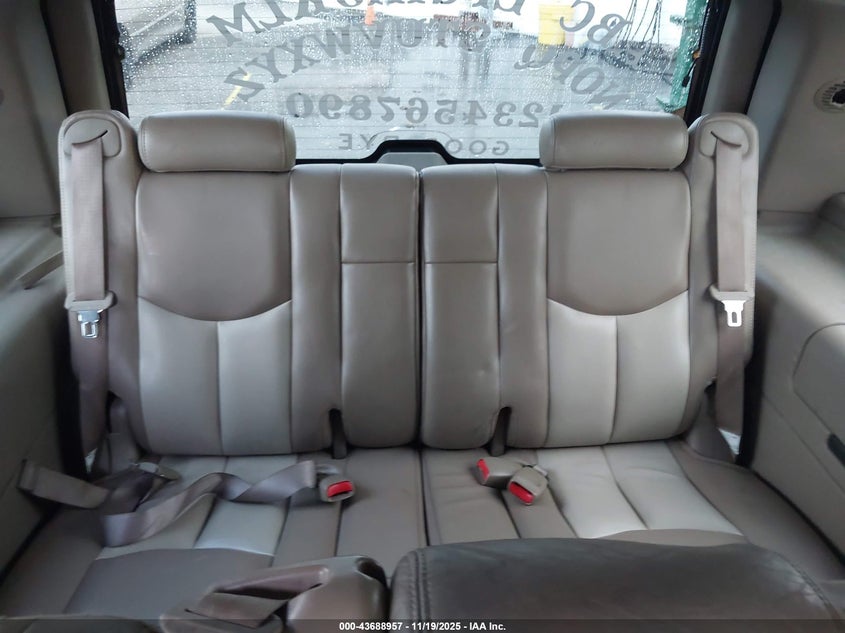 2005 GMC Yukon Denali VIN: 1GKEK63U45J116101 Lot: 43688957