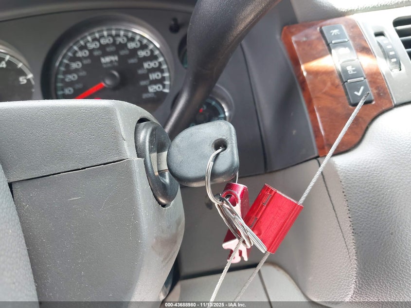 2008 Chevrolet Tahoe Lt VIN: 1GNFC13058R276868 Lot: 43688980