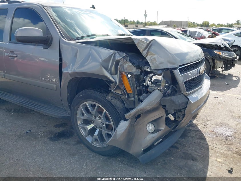 2008 Chevrolet Tahoe Lt VIN: 1GNFC13058R276868 Lot: 43688980