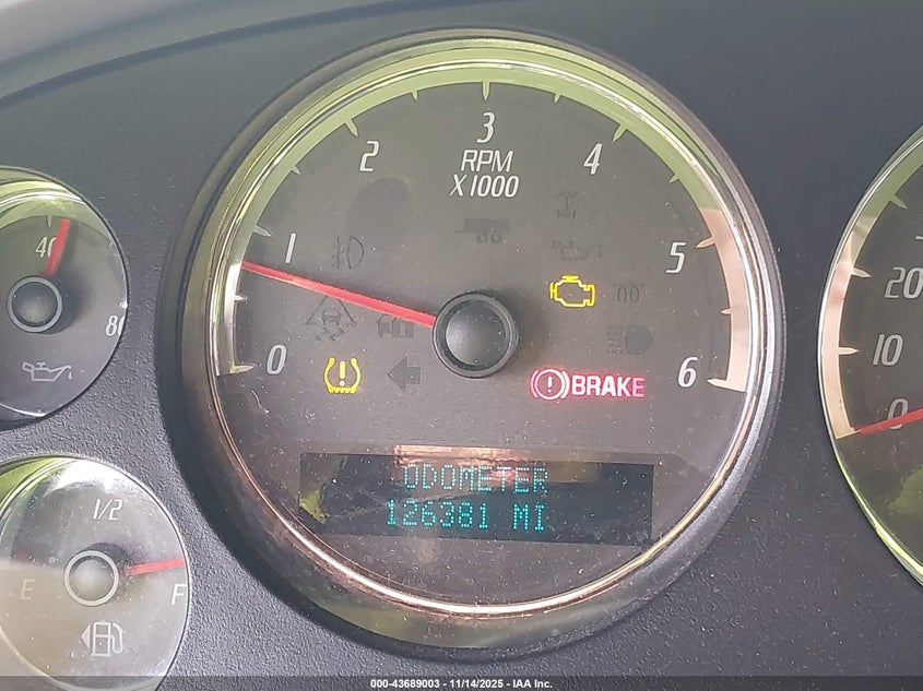 2007 GMC Sierra 1500 Denali VIN: 2GTEK638271638253 Lot: 43689003