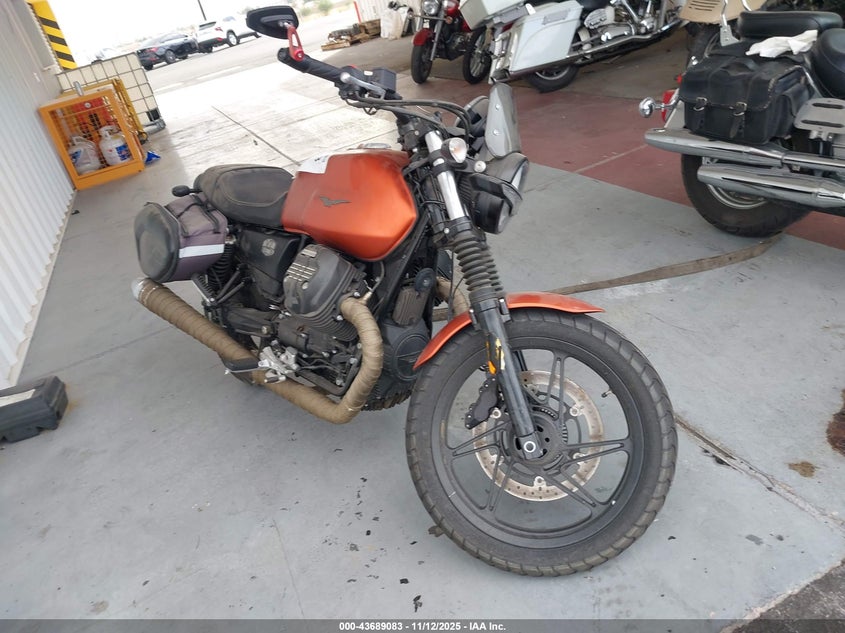 VIN ZGUKZUA08MM000344 2021 MOTO GUZZI V7 STONE