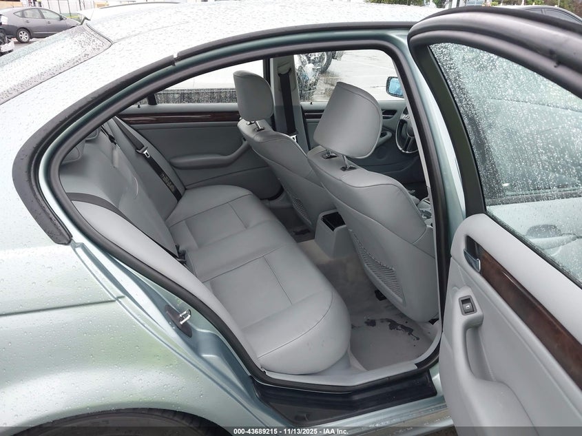 2003 BMW 325I VIN: WBAEV33403KL83998 Lot: 43689215