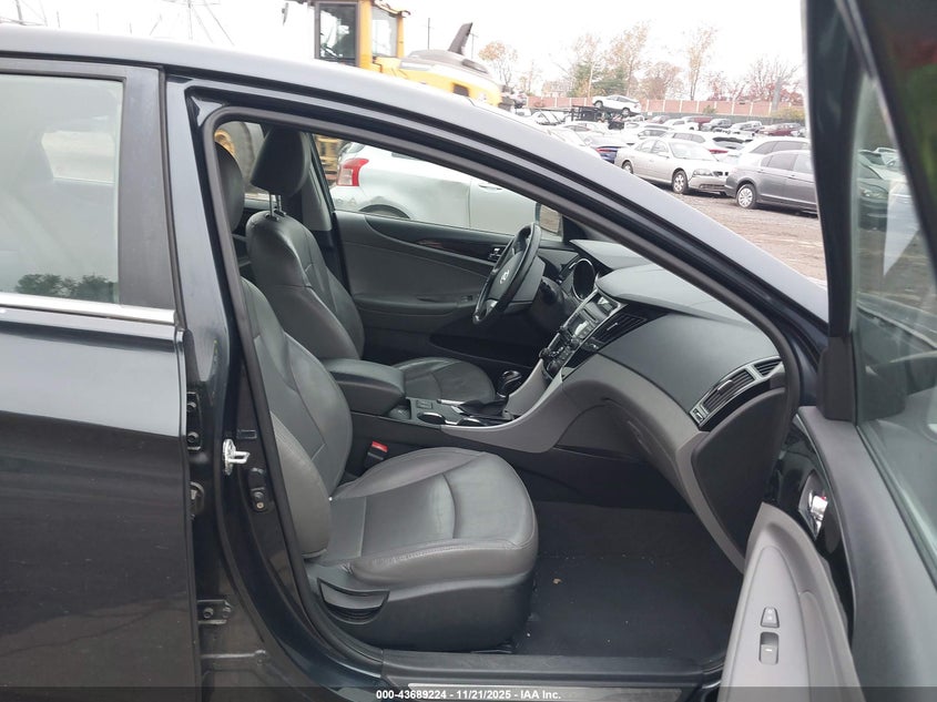 5NPEC4ACXCH363152 2012 HYUNDAI SONATA photo no. 5