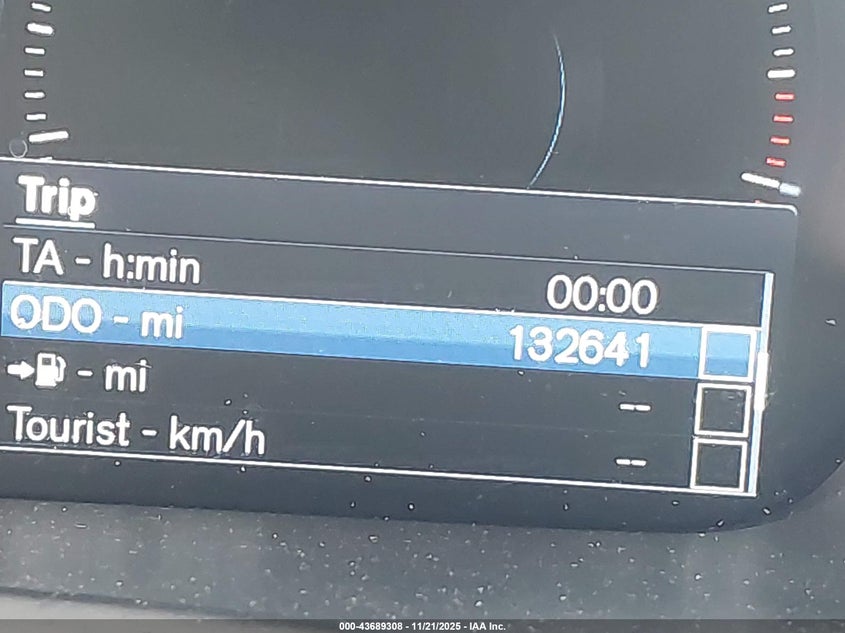 2017 Volvo Xc90 T6 Momentum VIN: YV4A22PK6H1187801 Lot: 43689308