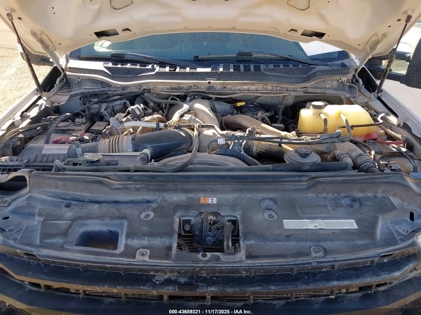 2022 Ford F-350 Chassis Xl VIN: 1FD8W3HT7NED15398 Lot: 43689321