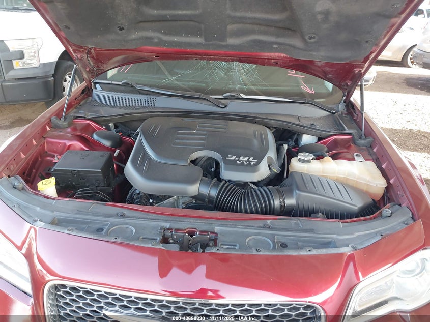 2C3CCAEG1LH145794 2020 CHRYSLER 300 photo no. 10