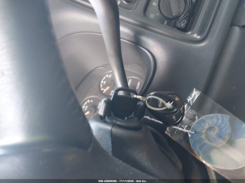 1999 Chevrolet Silverado 1500 Lt VIN: 1GCEK19T1XE196398 Lot: 43689360