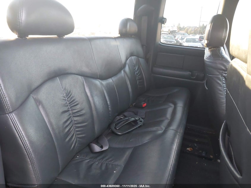 1999 Chevrolet Silverado 1500 Lt VIN: 1GCEK19T1XE196398 Lot: 43689360