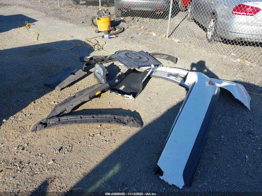 2015 Lexus Rx 450H VIN: 2T2BC1BA3FC008258 Lot: 43689385