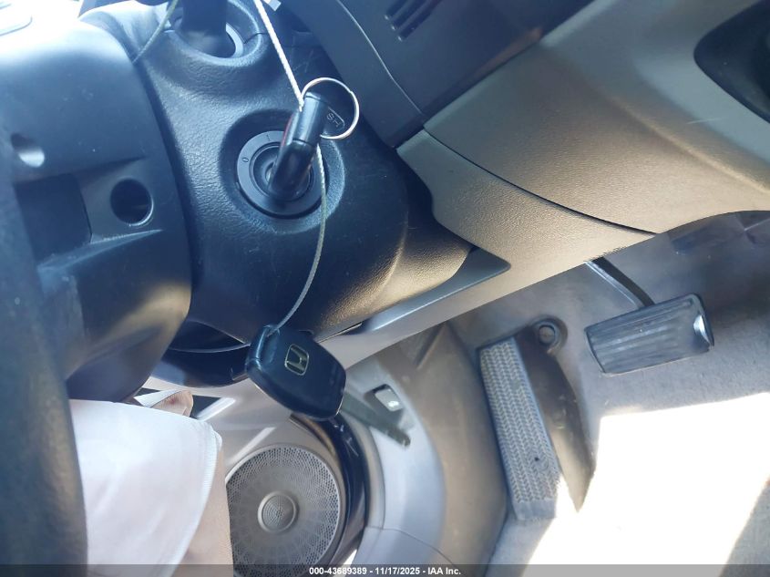 2007 Honda Civic Lx VIN: 1HGFA16517L001815 Lot: 43689389