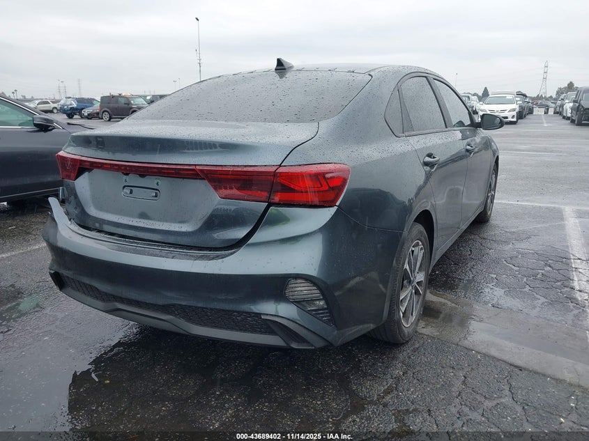 3KPF24AD9NE482057 2022 KIA FORTE photo no. 4