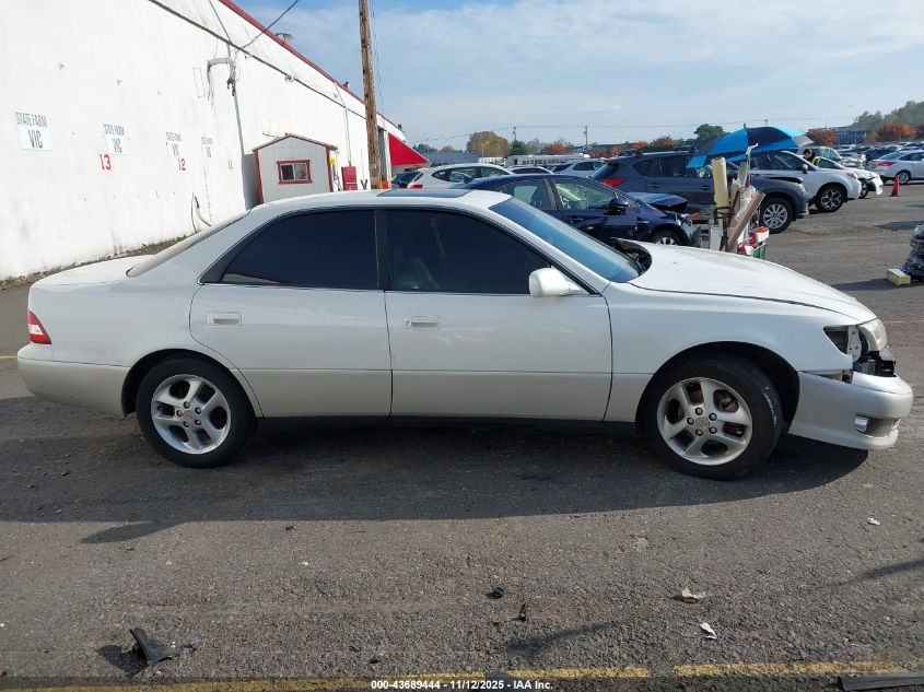 2001 Lexus Es 300 VIN: JT8BF28G110339726 Lot: 43689444