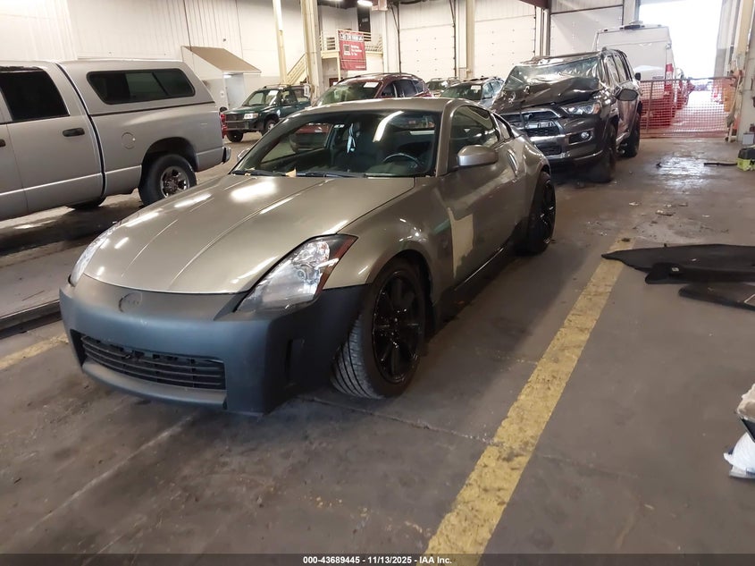 JN1AZ34E94T051618 2004 NISSAN 350Z photo no. 2