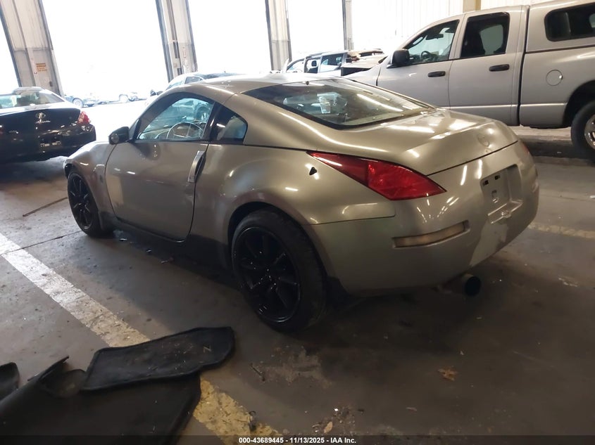 JN1AZ34E94T051618 2004 NISSAN 350Z photo no. 3