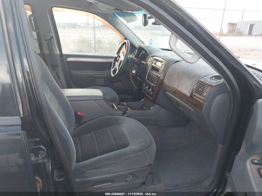 1FMDU63W03ZA90853 2003 FORD EXPLORER photo no. 5