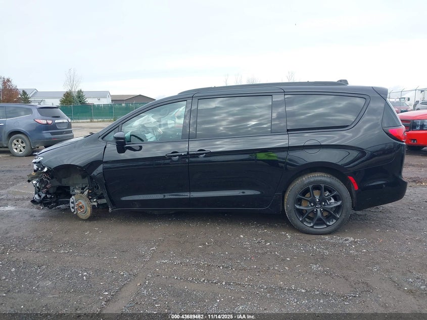2025 Chrysler Pacifica Limited Awd VIN: 2C4RC3GG8SR529112 Lot: 43689462