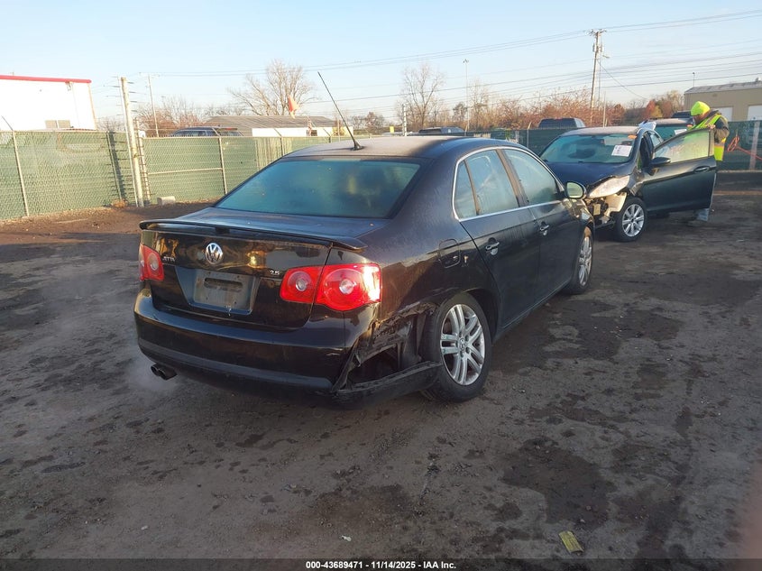 2007 Volkswagen Jetta Wolfsburg Edition VIN: 3VWEF71K27M187792 Lot: 43689471