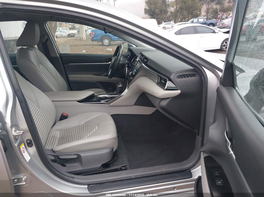 4T1B11HK3KU212156 2019 TOYOTA CAMRY photo no. 5