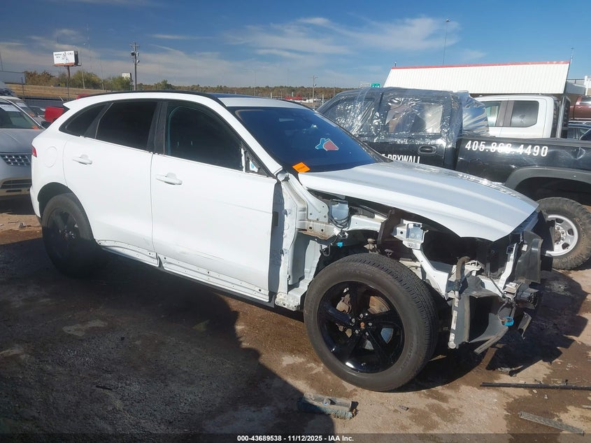 JAGUAR F-PACE 25T PREMIUM