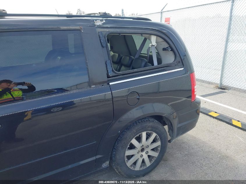 2008 Chrysler Town & Country Touring VIN: 2A8HR54P28R607704 Lot: 43689570