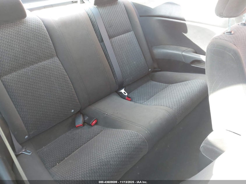 1HGEM211X5L077821 2005 HONDA CIVIC photo no. 8