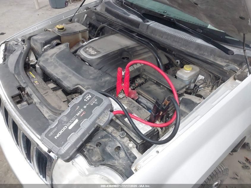 2005 Jeep Grand Cherokee Limited VIN: 1J4HR58265C590734 Lot: 43689607