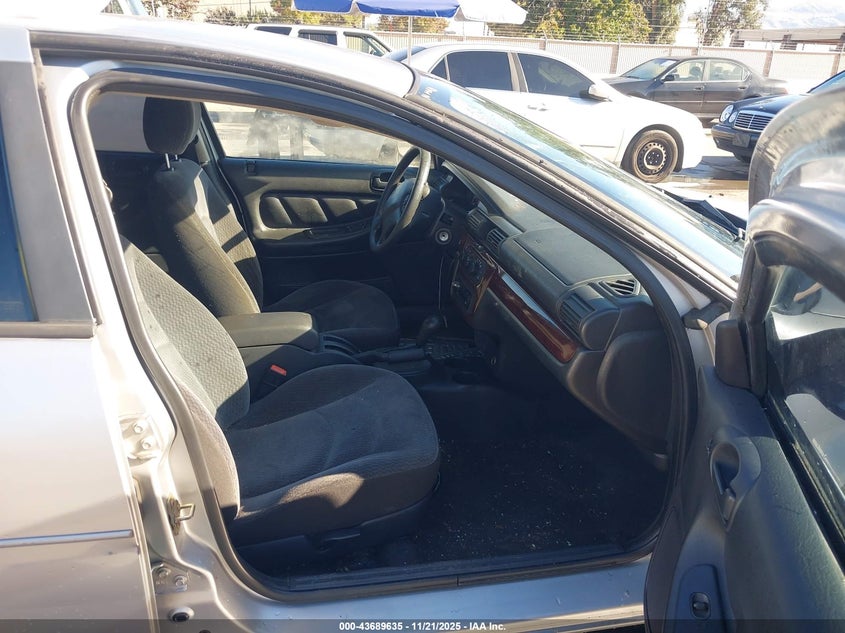 1B3EL36X72N241709 2002 DODGE STRATUS photo no. 5