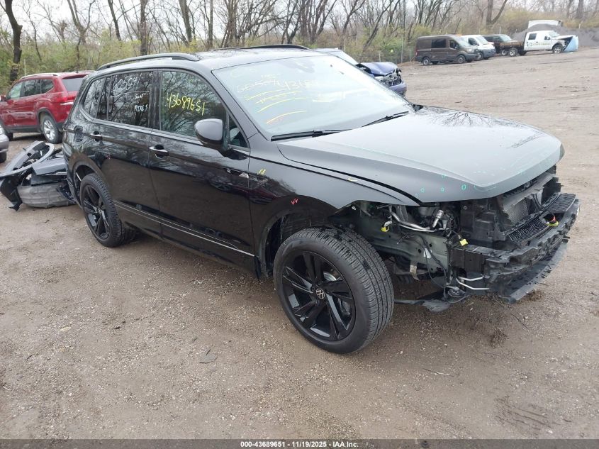 VOLKSWAGEN TIGUAN 2.0T SE R-LINE BLACK