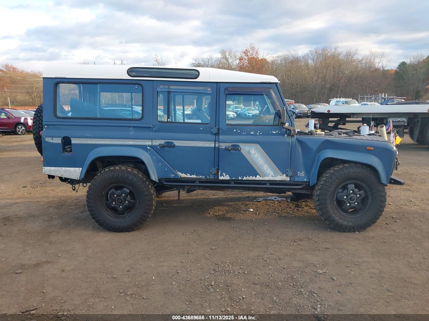 1974 Land Rover Defender VIN: 0000000025903546B Lot: 43689686