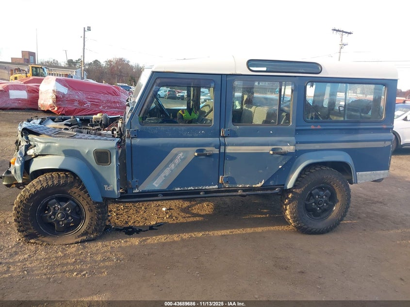 1974 Land Rover Defender VIN: 0000000025903546B Lot: 43689686
