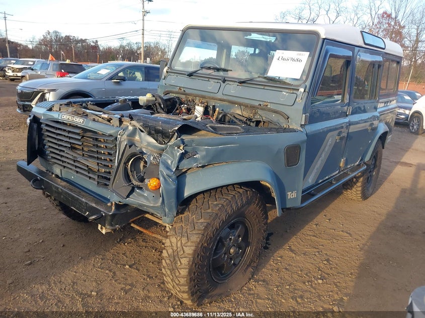 1974 Land Rover Defender VIN: 0000000025903546B Lot: 43689686