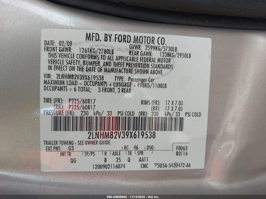 2009 Lincoln Town Car Signature Limited VIN: 2LNHM82V39X619538 Lot: 43689688