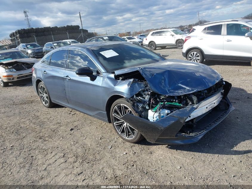 TOYOTA AVALON TOURING