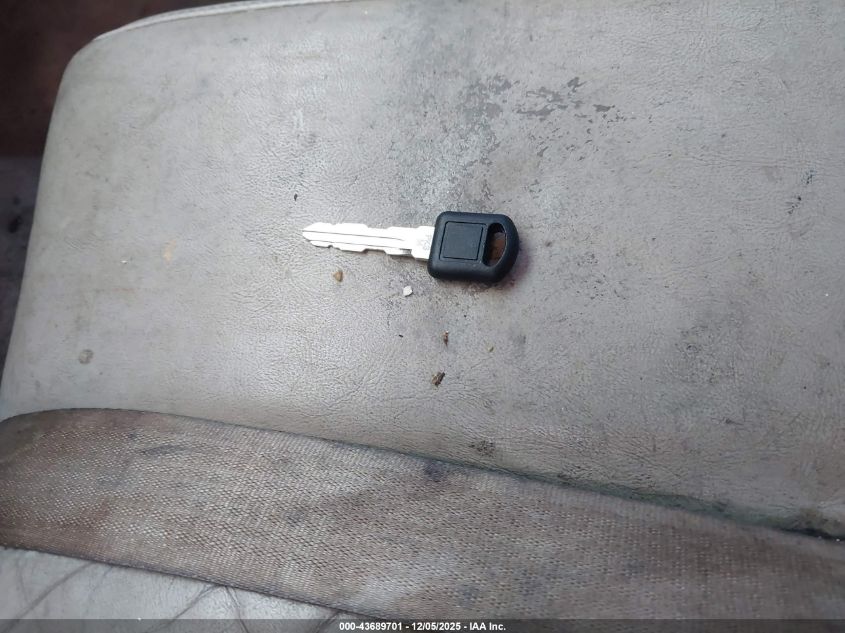 2002 Buick Park Avenue VIN: 1G4CW54K024132039 Lot: 43689701