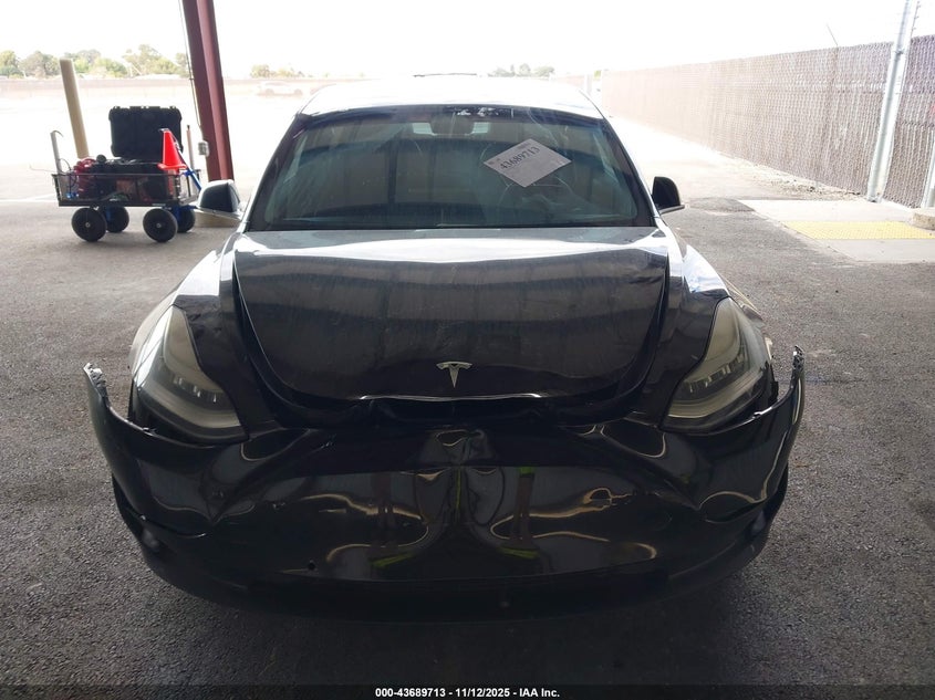 2018 Tesla Model 3 Long Range/Mid Range VIN: 5YJ3E1EA7JF062827 Lot: 43689713