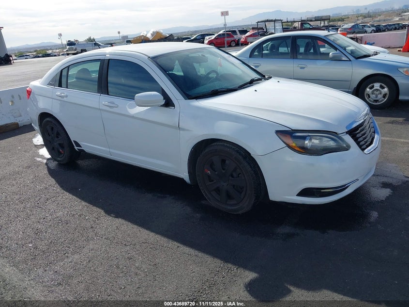 2013 CHRYSLER 200 TOURING - 1C3CCBBB5DN571088