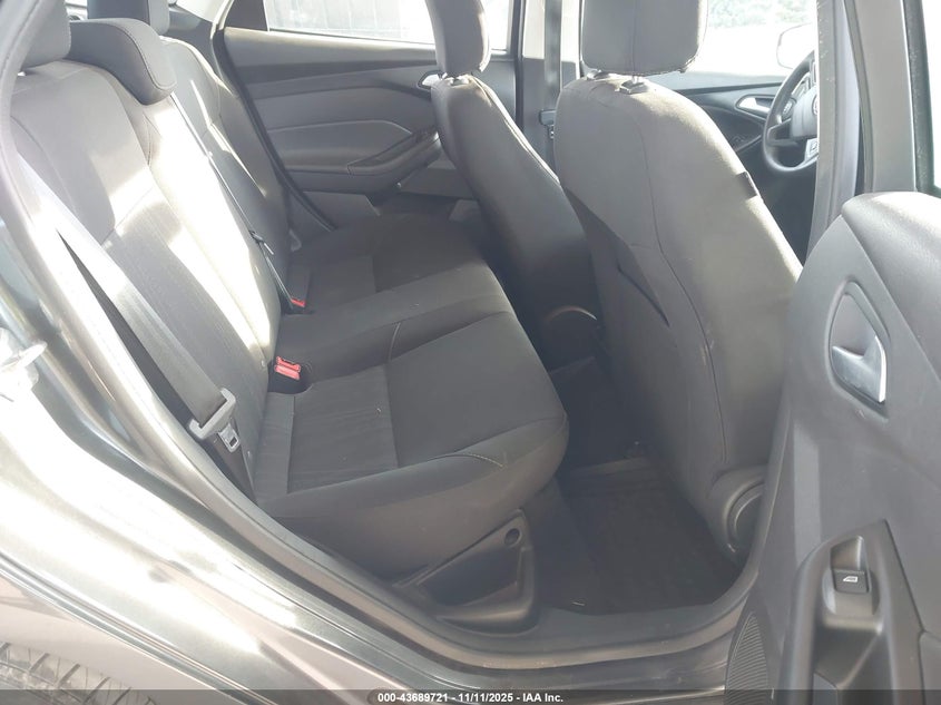 2017 FORD FOCUS SE 1FADP3F29HL315953