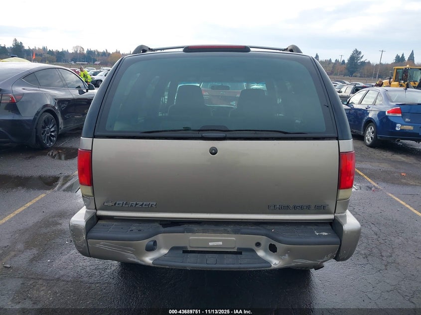 2002 Chevrolet Blazer Ls VIN: 1GNDT13W42K182329 Lot: 43689751