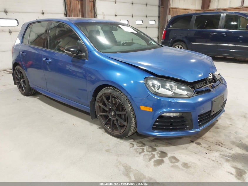 VOLKSWAGEN GOLF R 4-DOOR