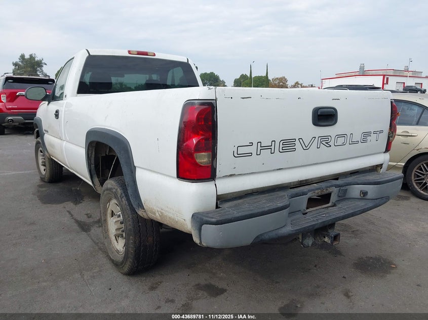 1GCHC24U65E280228 2005 CHEVROLET SILVERADO photo no. 3