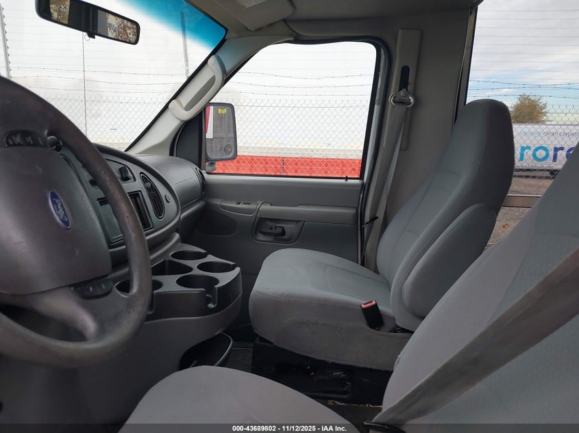 2008 Ford E-350 Cutaway VIN: 1FDWE35L38DA09212 Lot: 43689802