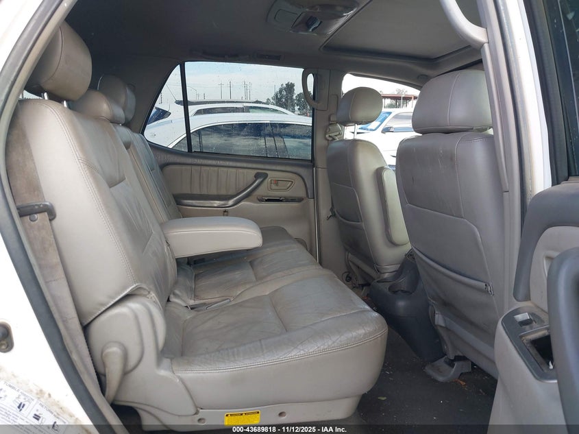 2003 Toyota Sequoia Limited V8 VIN: 5TDBT48A53S182963 Lot: 43689818